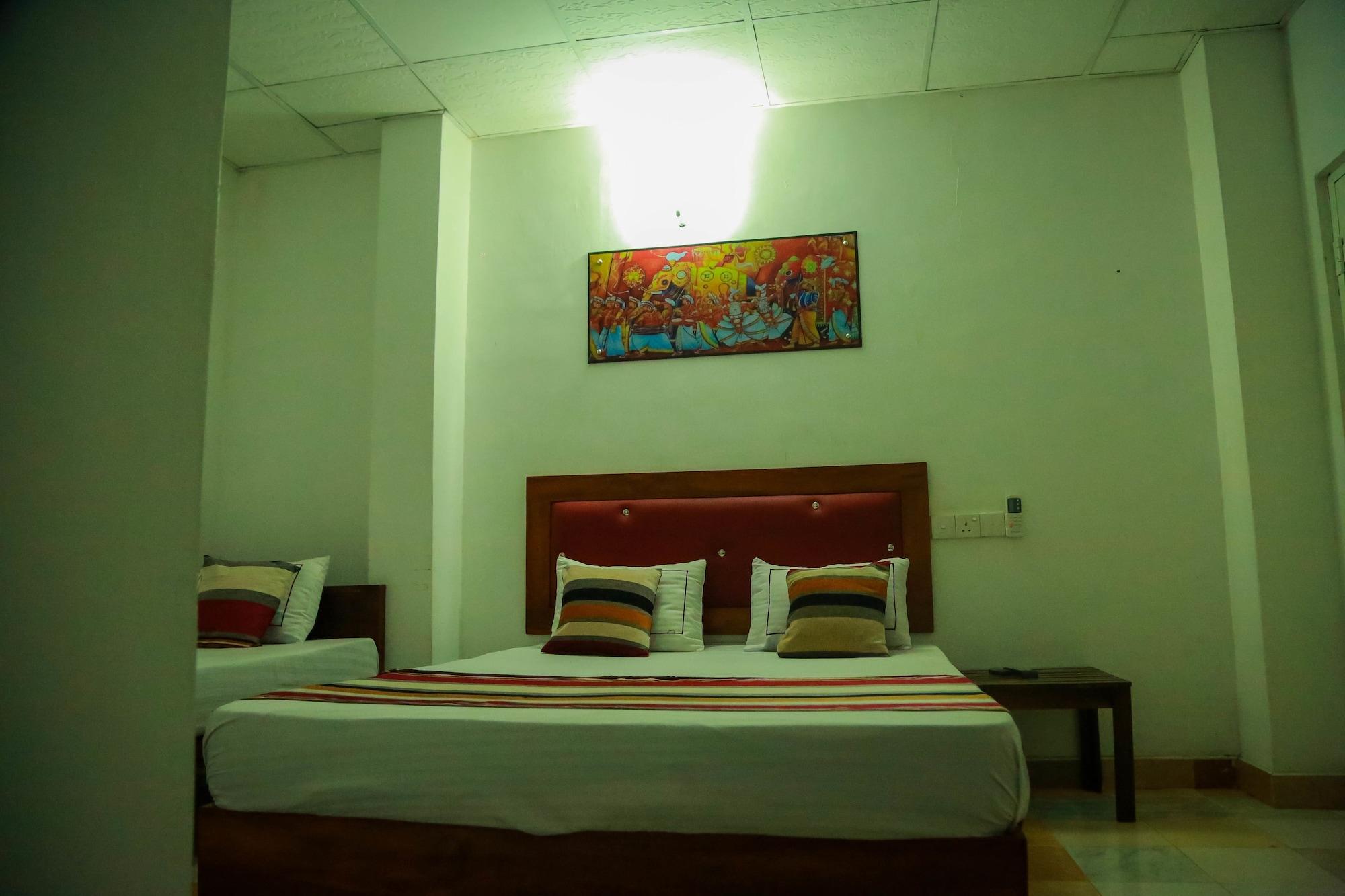 Hotel Moonstone Anuradhapura Esterno foto