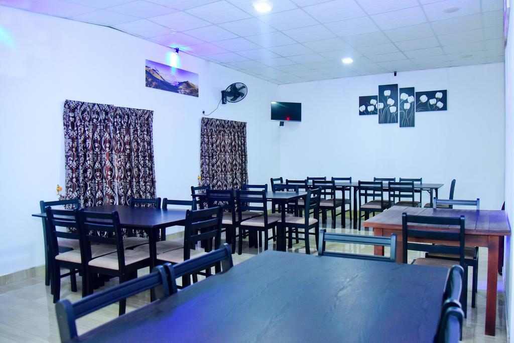 Hotel Moonstone Anuradhapura Esterno foto