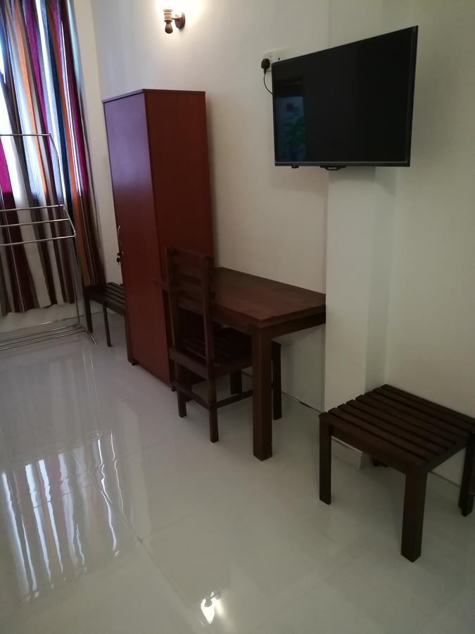 Hotel Moonstone Anuradhapura Esterno foto