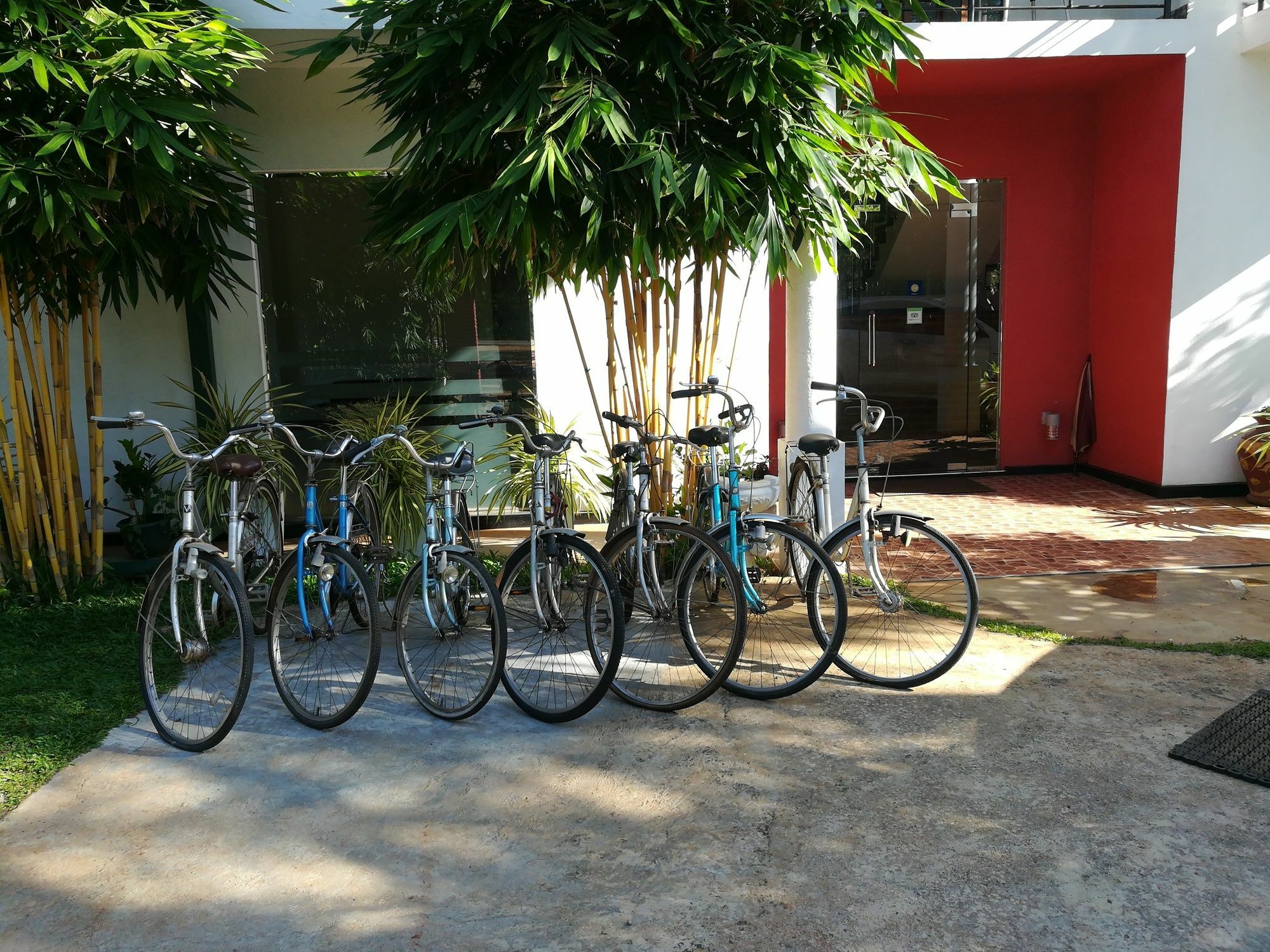 Hotel Moonstone Anuradhapura Esterno foto